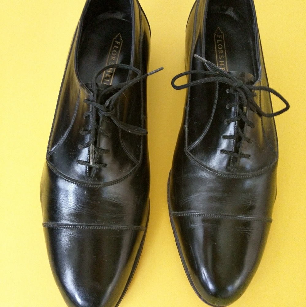 Men's Florsheim shoes, 11D